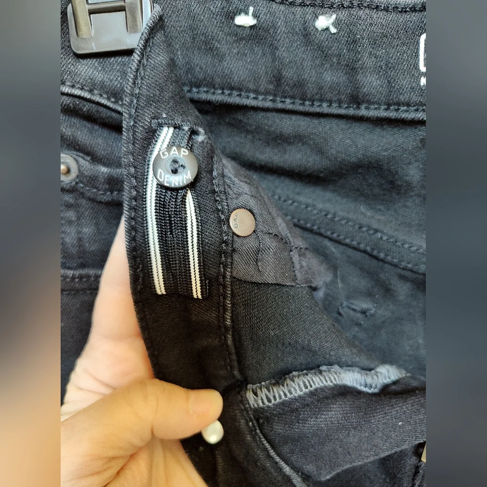 EUC --GAP Boys Black Destructed Jeans